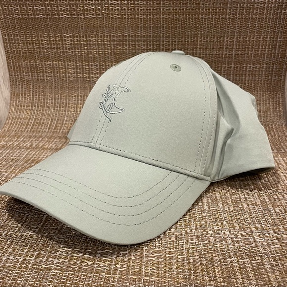 NWT Blogilates Ponytail Hat - Picture 10 of 10